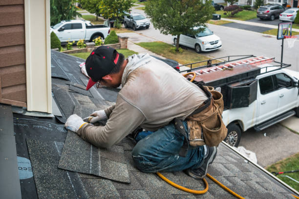 Professional Flat Roof Repair technician working in Maplewood, WA